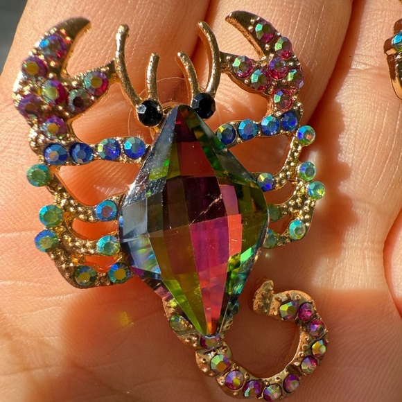 Anthropologe Multicolor Scorpion Earrings - Picture 5 of 8